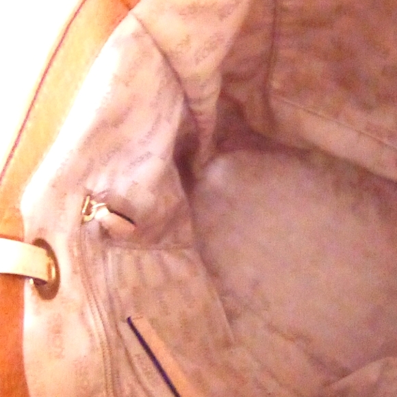 Michael Kors Caramel Tote - Picture 8 of 16